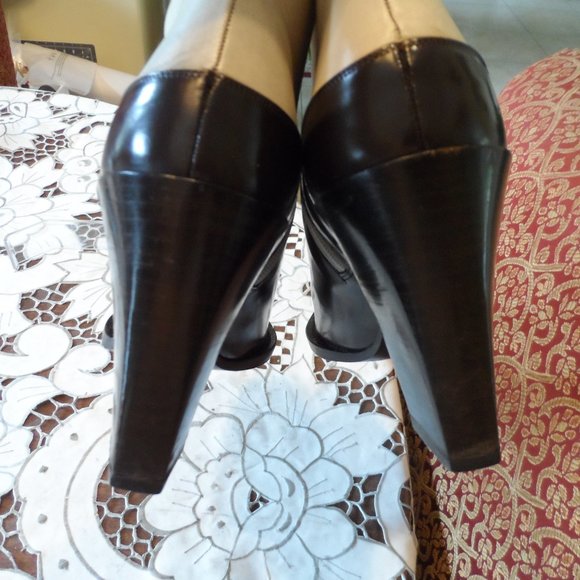 Prada Chocolate Brown/Beige Leather Ankle Boot with Western Flair Style Size 37 - Picture 12 of 16